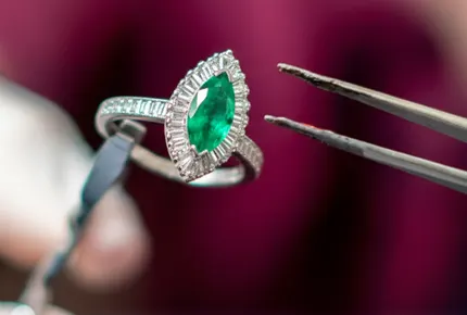 Inside Gold Mind Jewelers Sharon showcasing gold, diamonds, and luxury watches